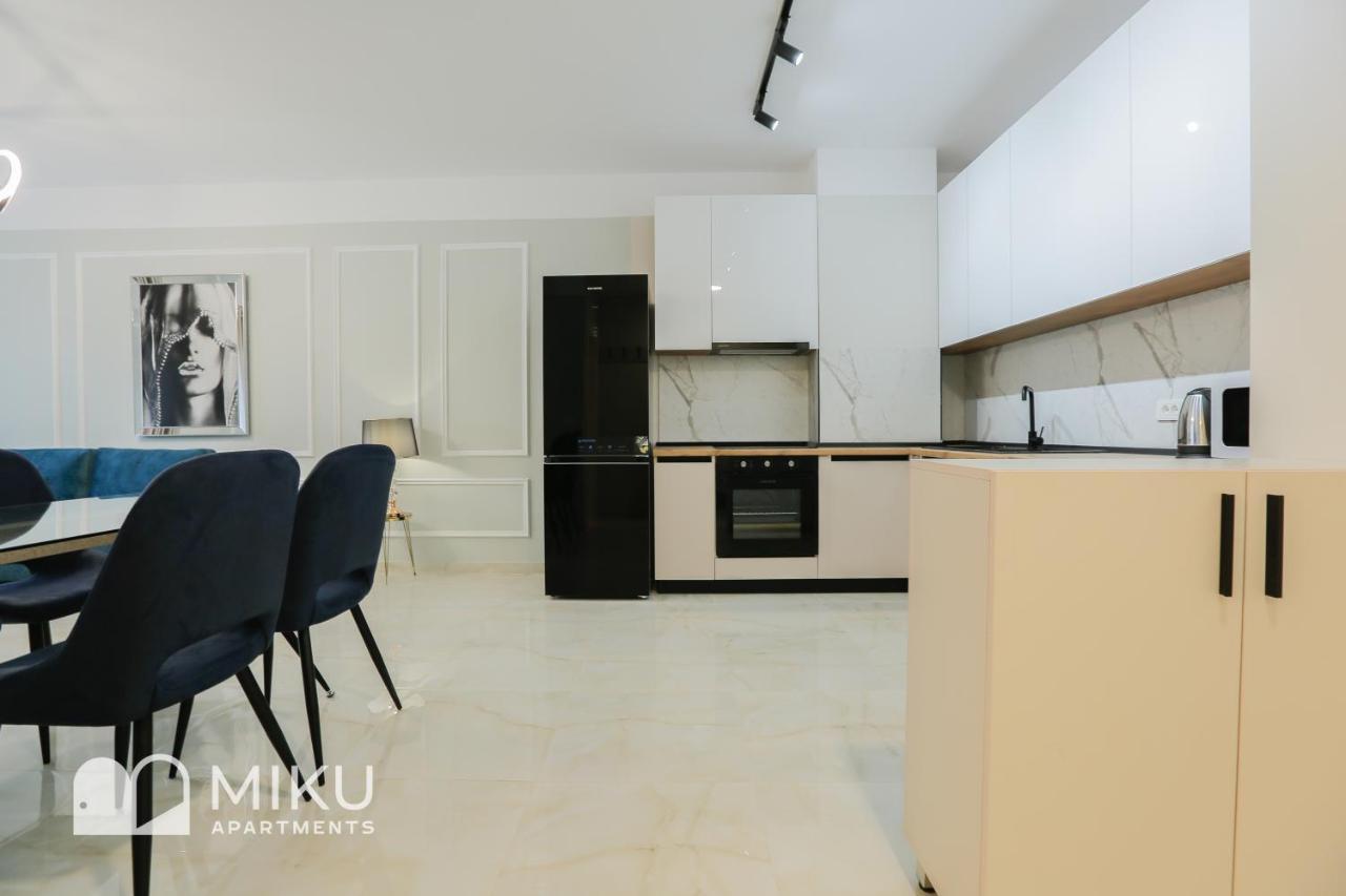 Miku Apartment - Vibrant 1Bd Apartment At Olympic Residence Тирана Екстериор снимка