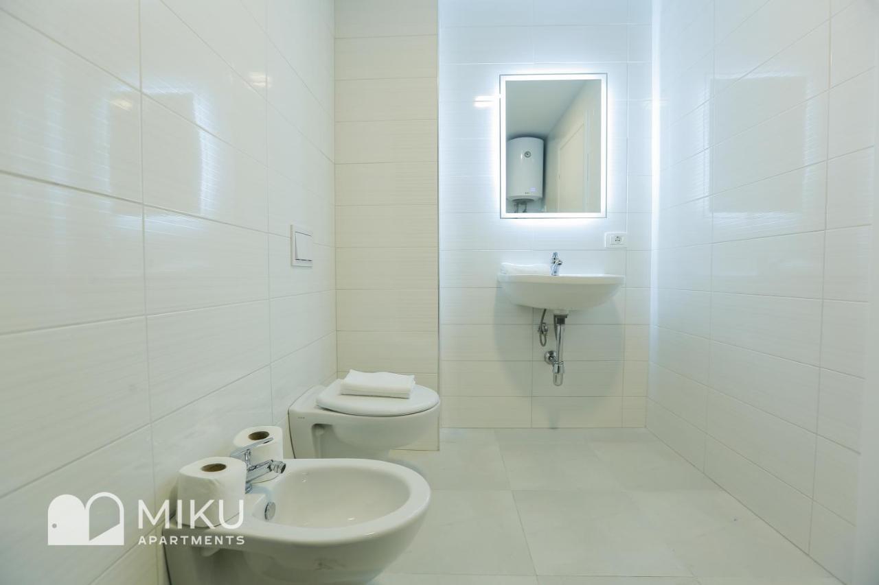 Miku Apartment - Vibrant 1Bd Apartment At Olympic Residence Тирана Екстериор снимка